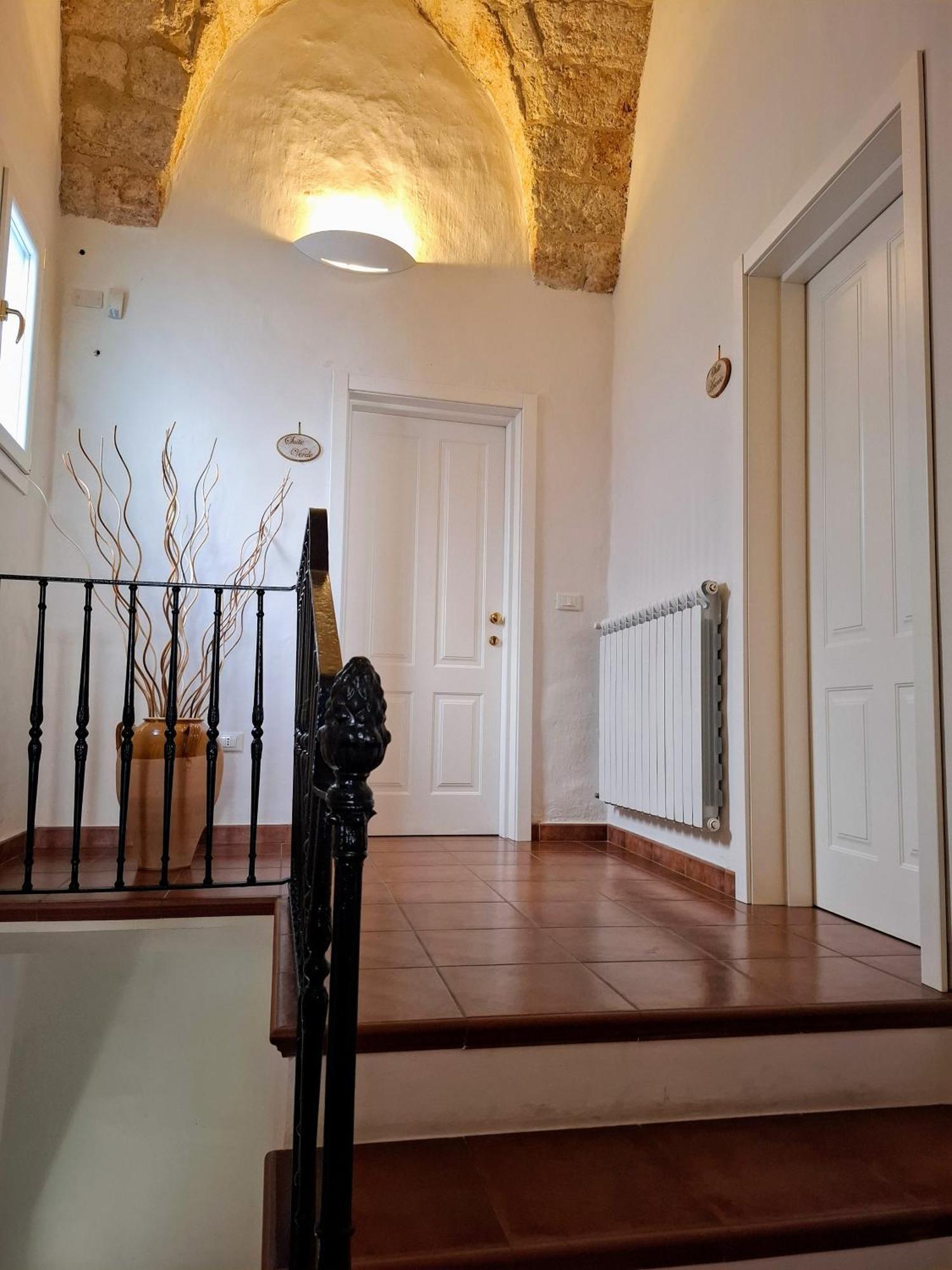Palazzo Vaglio Panzió Alliste Kültér fotó